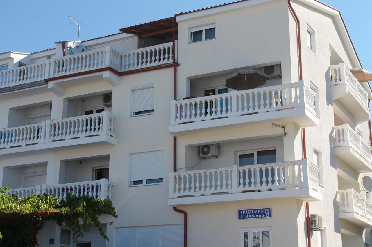 Apartments Antonija Crikvenica Exteriör bild